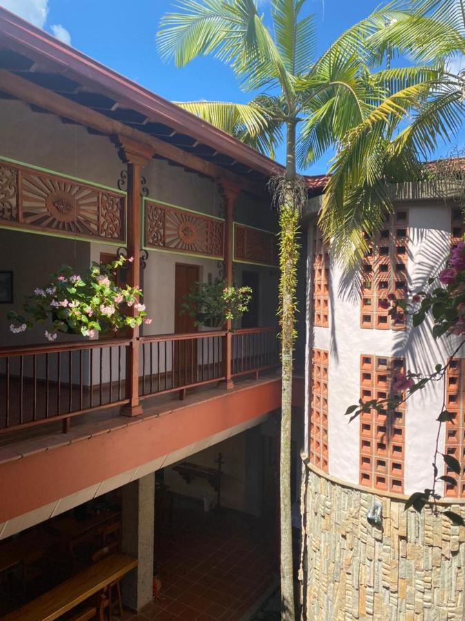 Granja Del Cafe Hotel Y Centro De Convenciones Venecia  外观 照片