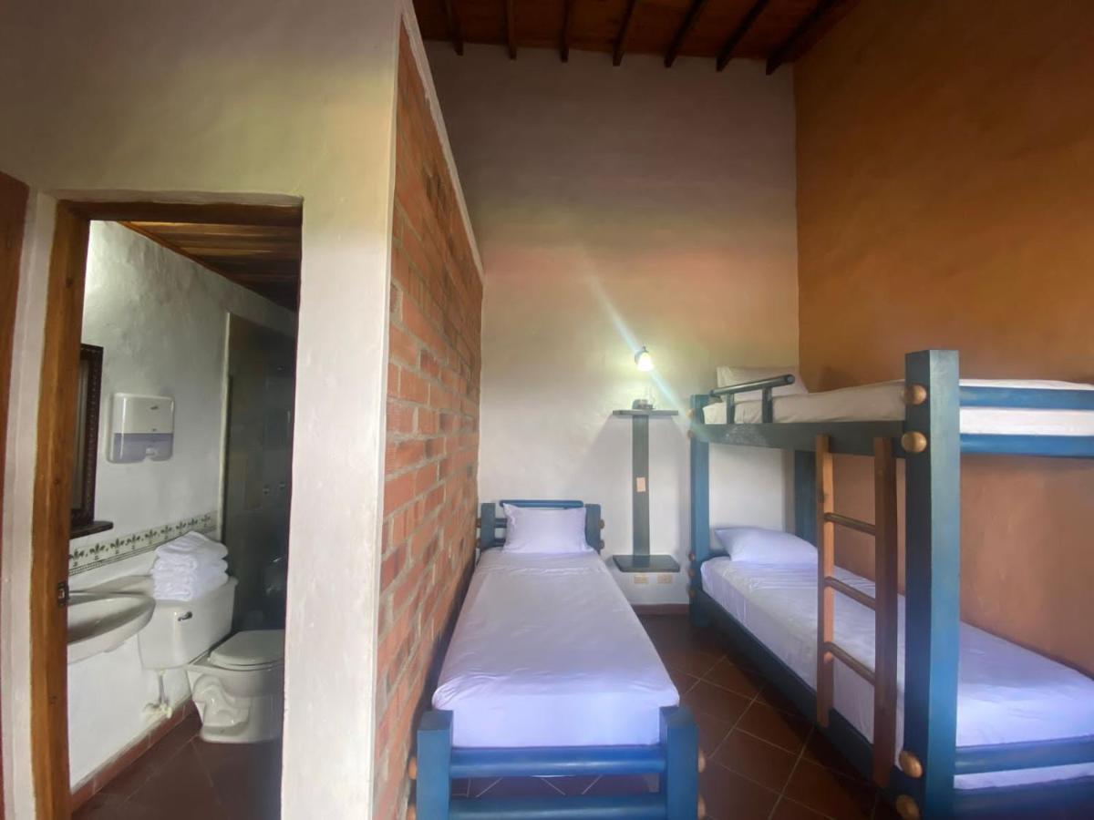 Granja Del Cafe Hotel Y Centro De Convenciones Venecia  外观 照片