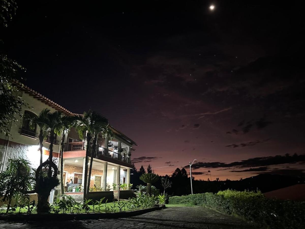 Granja Del Cafe Hotel Y Centro De Convenciones Venecia  外观 照片